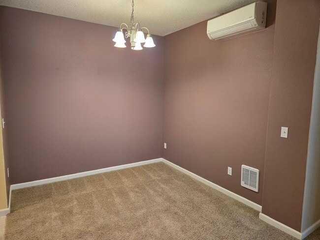 Building Photo - Wonderful Overlook at Timberland 1 BR 1 BA Condo