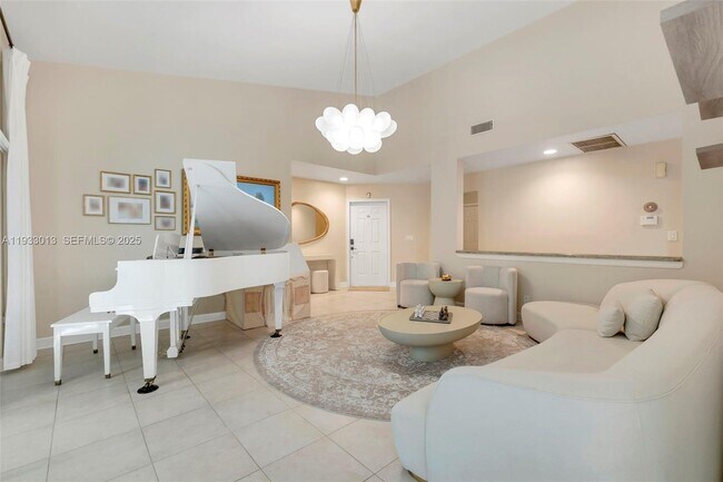 Building Photo - 1583 Eastlake Way