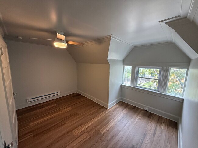 Building Photo - 3700 Brighton Rd