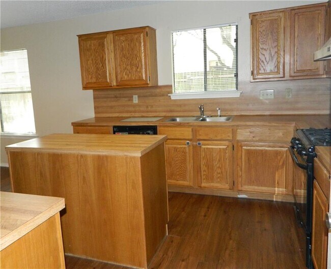 Building Photo - 13108 Lubbock Ln