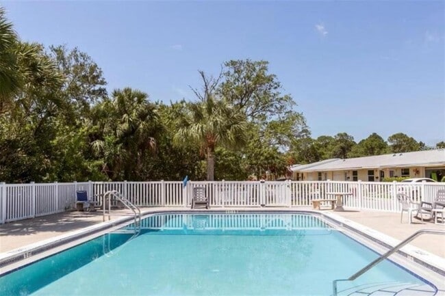 Building Photo - 4930 Getner St