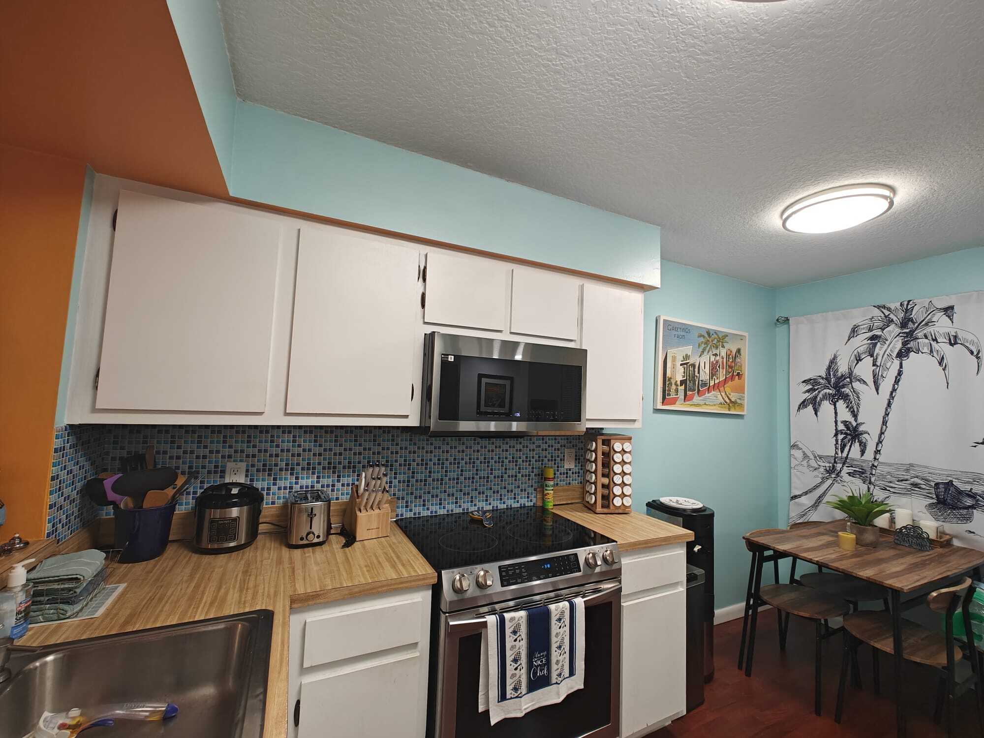 Building Photo - 2208 S Cypress Bend Dr