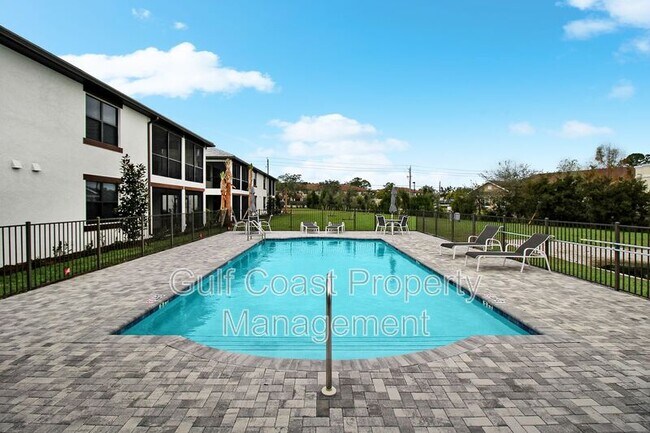Building Photo - 5703 N Honore Ave