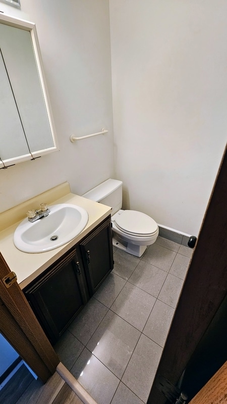 Building Photo - 7964-7966-7966 Goldsmith Dr