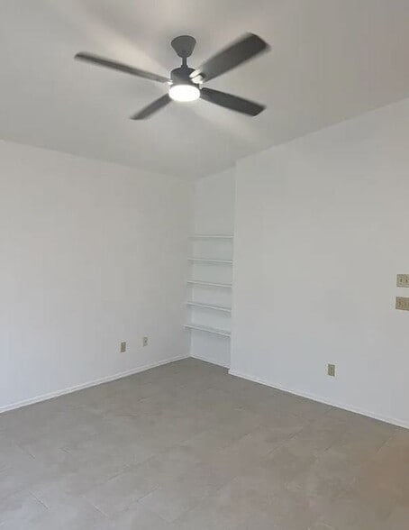 Building Photo - 4611 S Foxdale Dr