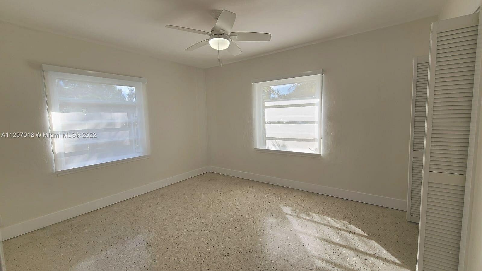 Building Photo - 827 NE 140th St