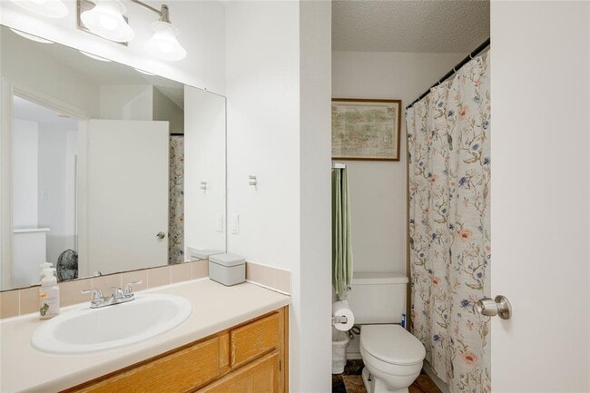 Building Photo - 1211 Gingerlily Cove