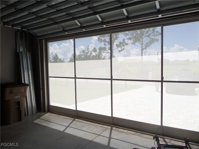 Building Photo - 2909 NW 24th Ave