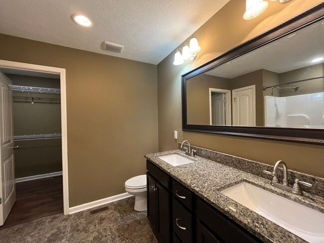 Building Photo - 3BR 2BA Home in Greystone Subdivision - South Warren School District