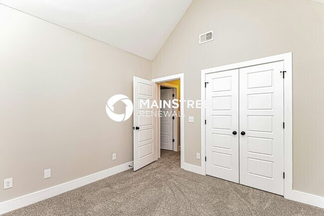Building Photo - 4 Bedroom Pet-Friendly Home in MCCALLA, AL with Main Street Renewal