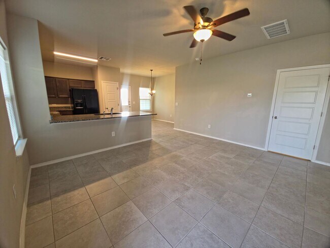 Building Photo - 138-140 Dodge Rd