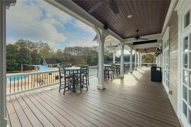 Building Photo - 6005 Oakbury Ln