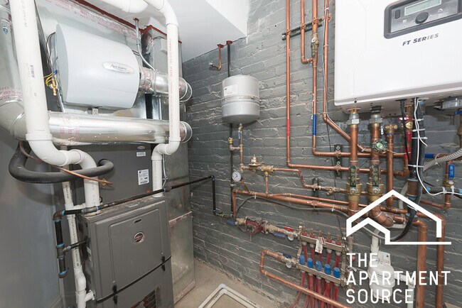 Building Photo - 4117 S Michigan Ave