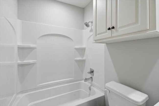 Building Photo - 117 McCree Dr