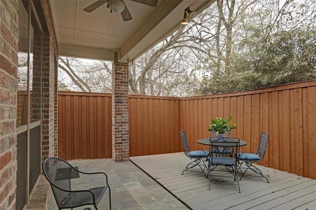 Building Photo - 6010 La Vista Dr