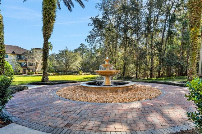 Building Photo - 965 Registry Blvd