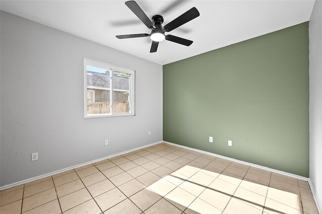 Building Photo - 5304 China Berry Rd