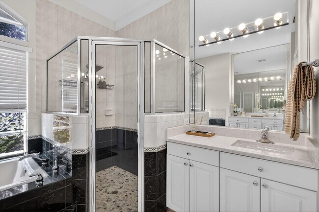 Building Photo - 1500 Firethorn Dr