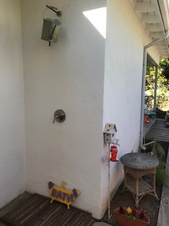 outdoor shower nook - 1832 18th St