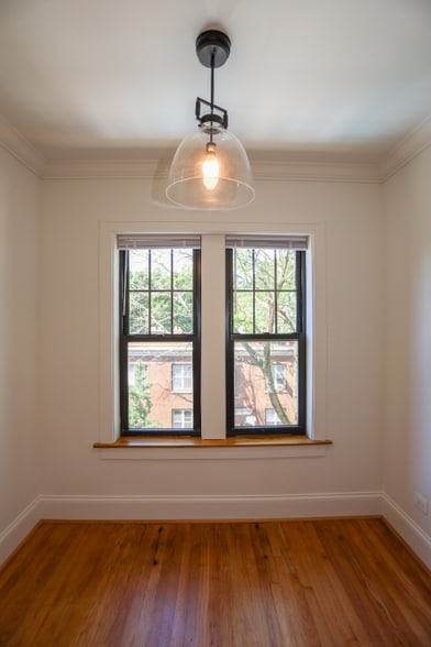 Building Photo - 4403 Hamilton