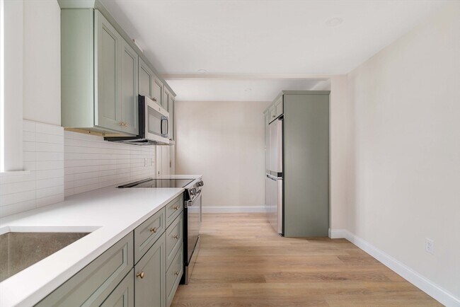 Building Photo - 121 Fayette St