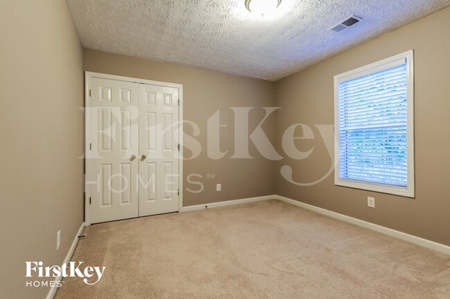 Building Photo - 2621 Conifer Green Way