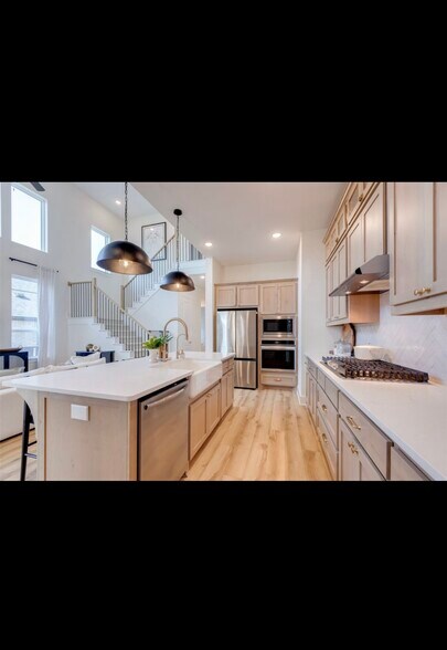 Building Photo - 1513 Waxwing Pl