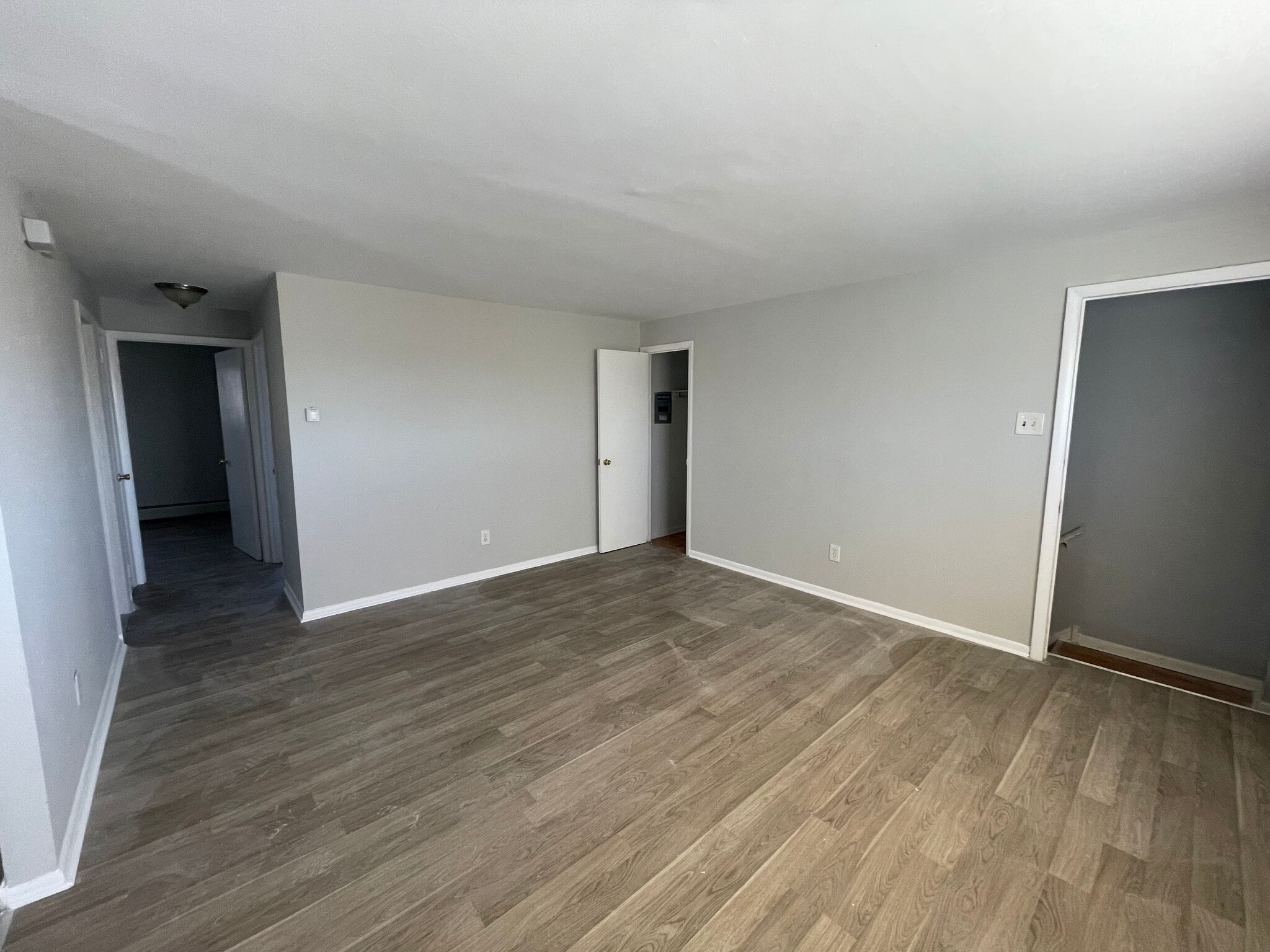 Building Photo - 4818 Unruh Ave