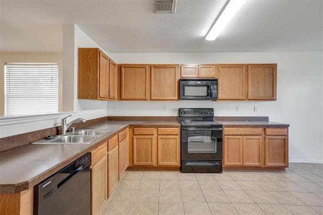 Building Photo - 13196 Cleburne Dr