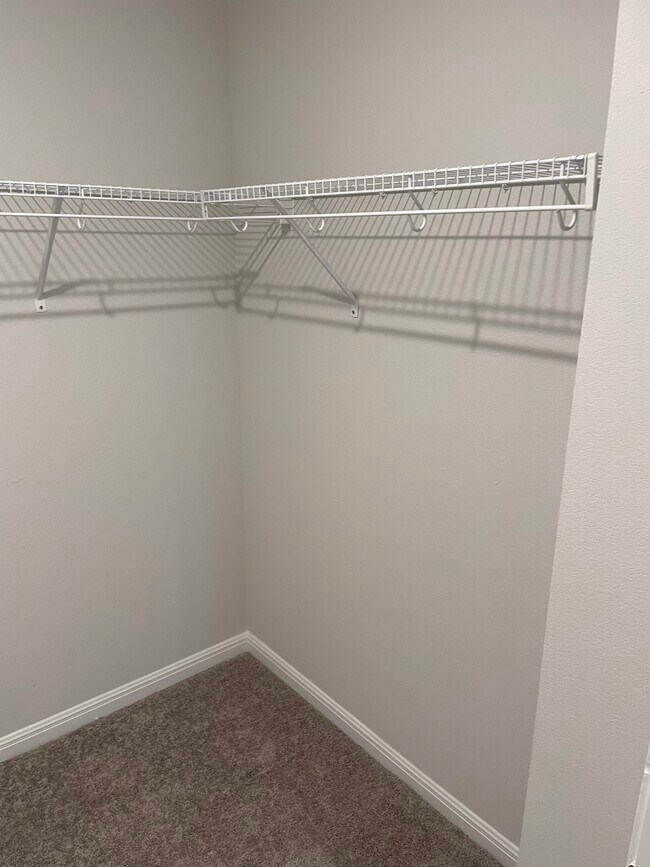 Building Photo - 588 Ferrule Dr