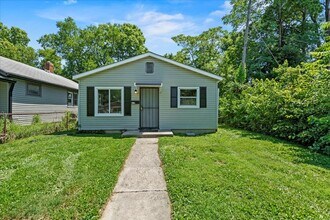 Building Photo - 2119 White Ave