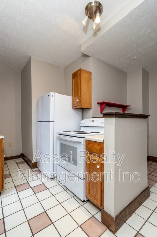 Building Photo - 820 Luttrell St