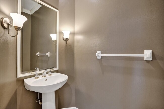 Building Photo - 10442 NW 60th Pl