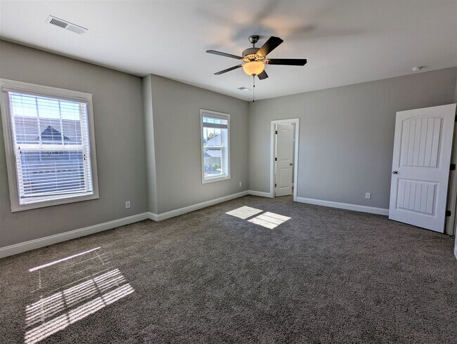 Building Photo - 46 Yellow Pne Ln