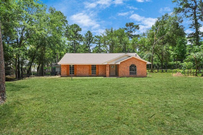 Building Photo - 11811 Campos Dr