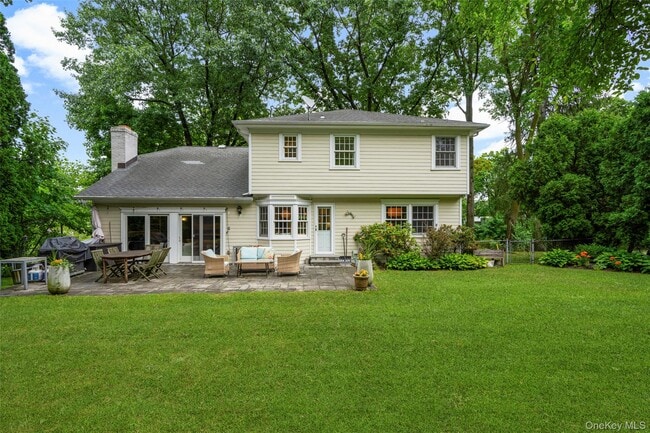 Building Photo - 341 Orienta Ave