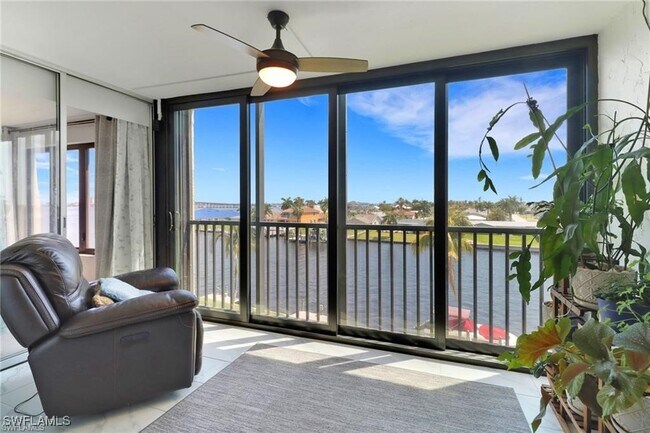 Building Photo - 4260 SE 20th Pl