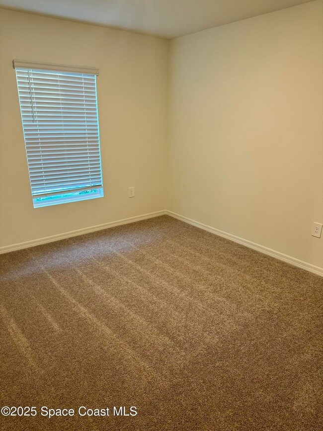 Building Photo - 1337 Wade St SE