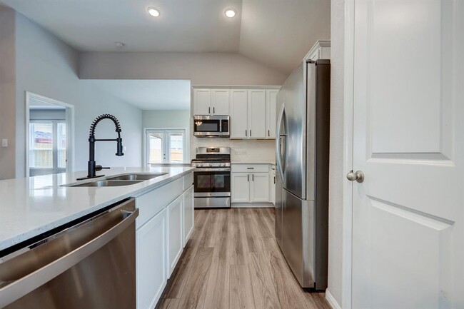 Building Photo - 464 Leadtree Loop