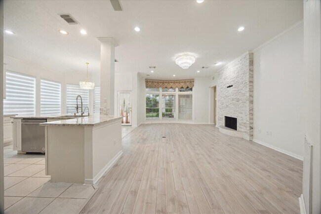 Building Photo - 4302 Ruttand Park Ln