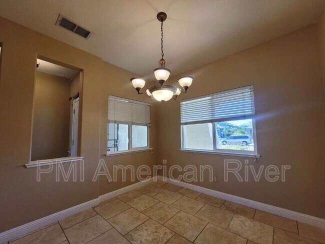 Building Photo - 10920 Bellone Way