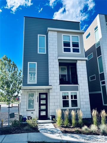 Building Photo - 2664 Mayotte Wy