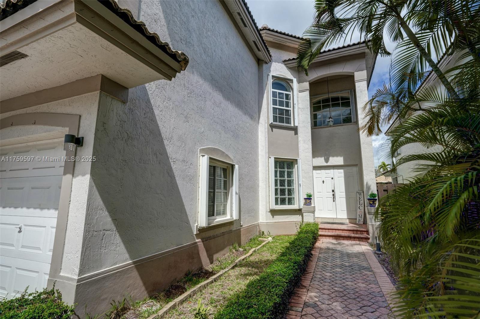 Building Photo - 10773 NW 69th Ter