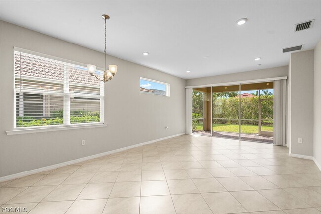 Building Photo - 4443 Dutchess Park Rd