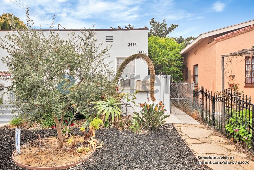 Primary Photo - 3416 1/2 Bronson Ave