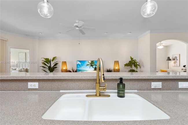 Building Photo - 1896 Crestview Way