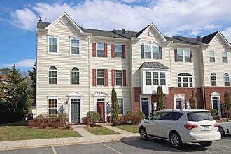 Building Photo - Pet-Friendly N. Albemarle End-Unit Townhome