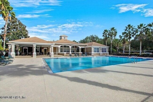 Building Photo - 10550 Baymeadows Rd