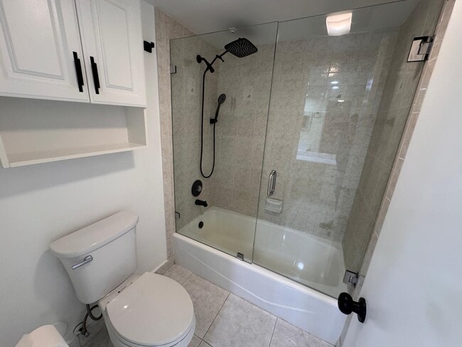 Building Photo - 901 Cypress Terrace