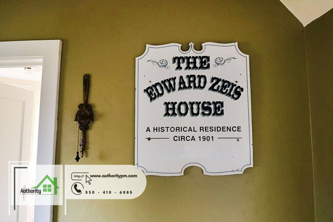 Building Photo - 1804 Chestnut St